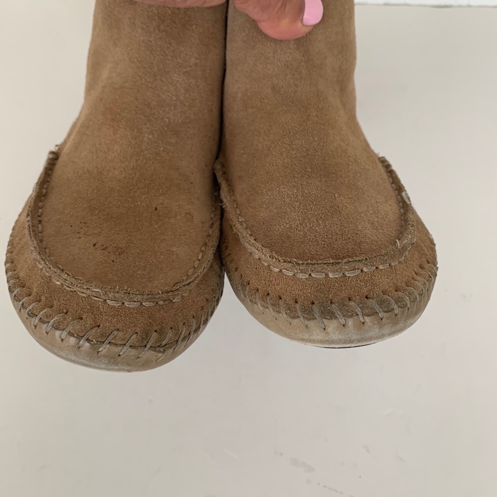 Tory Burch suede mocassin booties size 7. - Picture 5 of 14